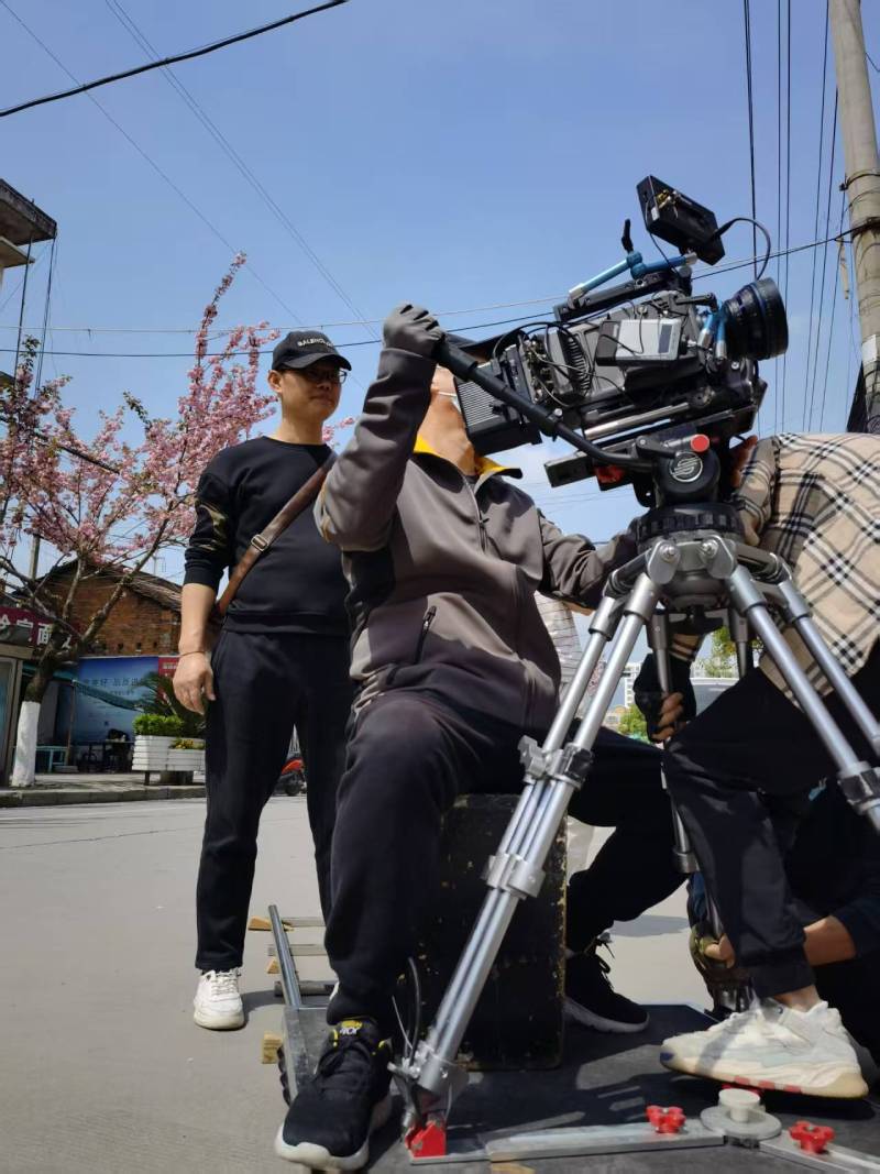 吴桥县广告片拍摄：快消品牌爆款之选，网感内容适配社媒传播！